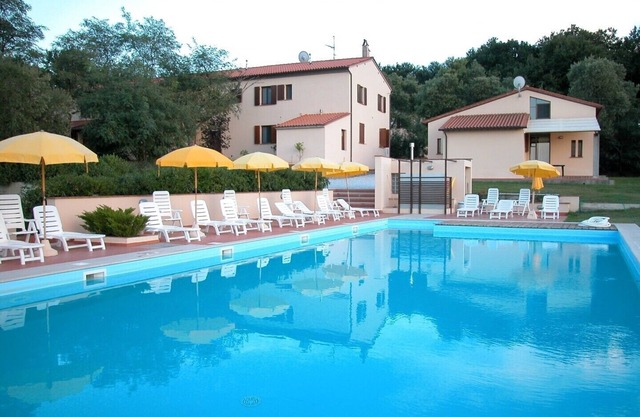 Freistehende Villa in einem wunderschönen 25 Hektar großen Bauernhaus mit Pool - Farmhous