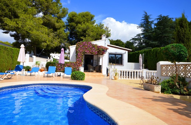 Freistehende Villa mit privatem Pool und Garten - Email - Casa-Rosa @ live. co. Vereinigtes Königreich
