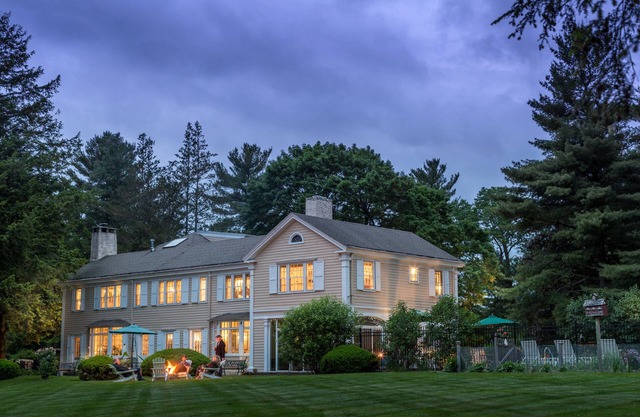 Devonfield Inn B&B