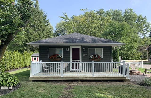 DewDrop Cottage: Gehen Sie zum Strip! 2 Bett 1 Bad, 7 Personen