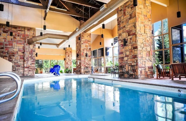 Diamond Resorts Cedar Breaks Lodge & Spa - Studio Accessible Roll-in Shower