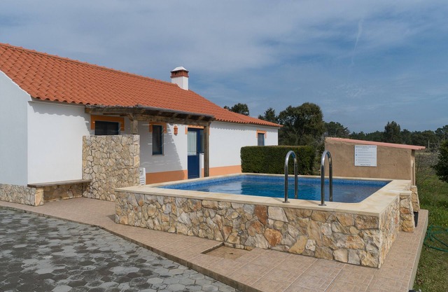 Digne Red Villa, Pool, Grill