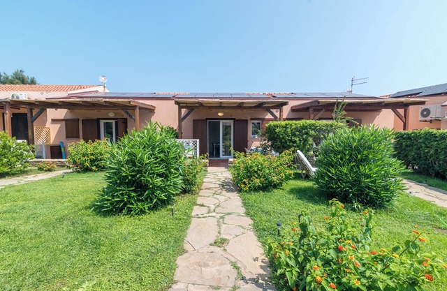 Dimora Ibiscus 50m From Beach, Stintino, Italy