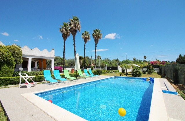 Dimora Tipica mit Garten und privatem Pool