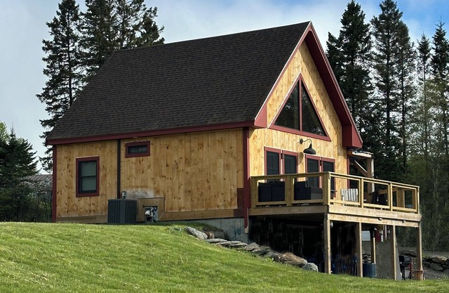 Direct ATV Trail - CENTRAL AC - NEW 3-Bedroom Cabin with Mountain Views - WiFi