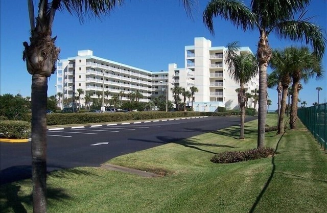 Direkte Ocean, 3 Zim. 2 Bäder Wohnung, Wrap-Around-Balkon, WIFI, schön