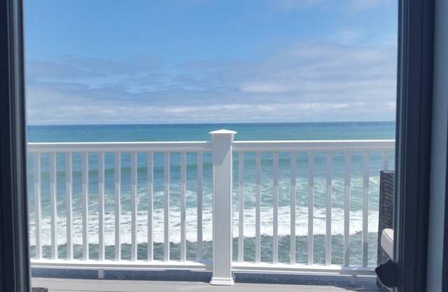 Direct Ocean Front Home gerade renoviert, oben nach unten in 2015