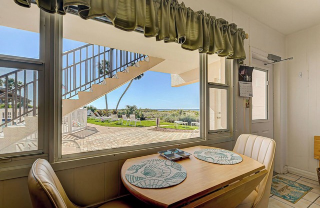 Directly on the Gulf - Unit 2 - 1 Bedroom - Ground Floor - Sleeps up to 4