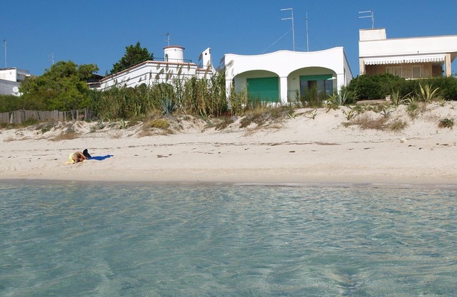 Direkt am Strand. 6 Betten in Villa mit privatem Zugang zum Meer