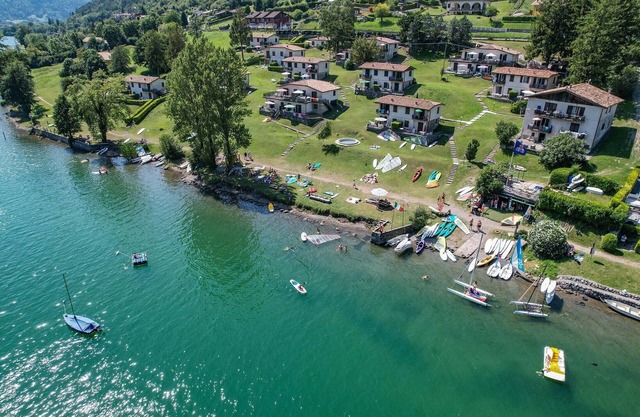 Direkt am See mit Terrasse für sieben Personen