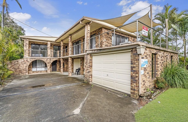 Creel At Hat Head - Hutkopf, NSW