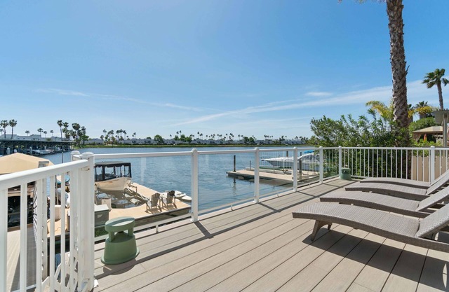Disco Digs! Waterfront home next to the Marina/ Boat Launch w/ dock and toys.