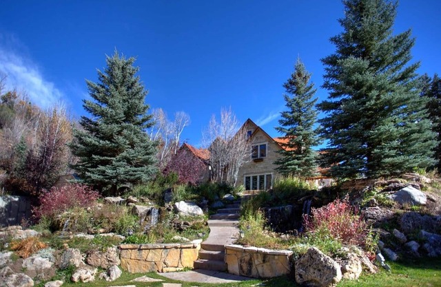 Discount early JUNE STONEHILL LODGE, SWIM, HIKE, LUXURY