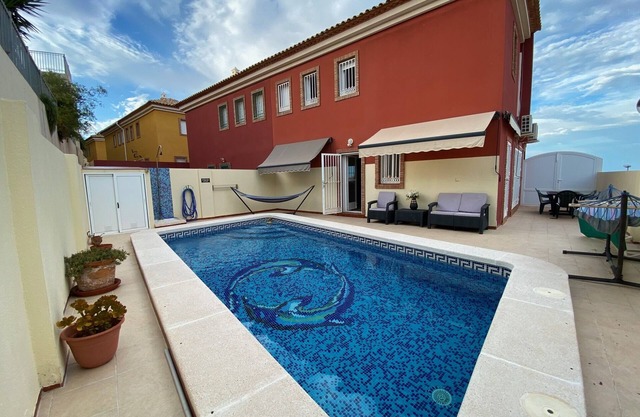 Ermäßigt! Nr. Los Alcazares Villa 3-Bett-Pool mit Meerblick 5 zu Fuß zum Strand