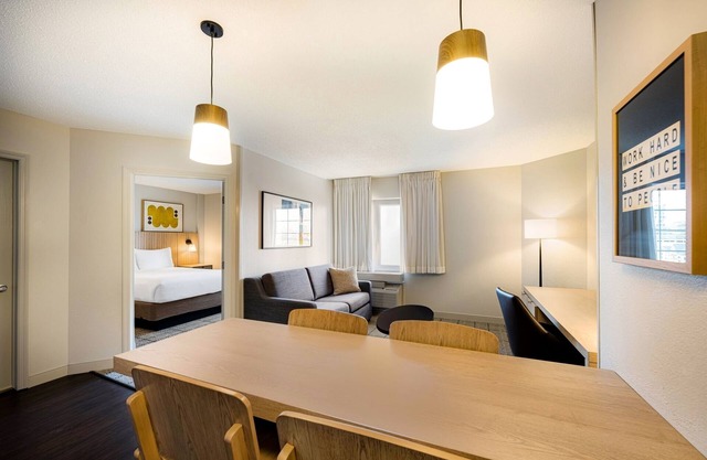 Discover J. Owen Grundy Park! Four Modern Units, Free Local Shuttle, Parking
