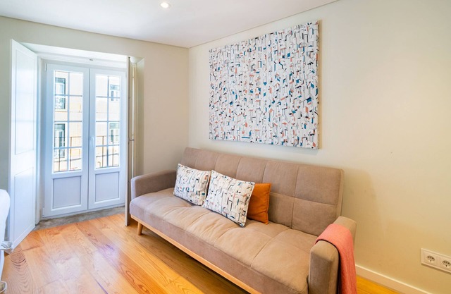 Discover Lisbon's History: Stylish Duplex in Alfama With Riverview