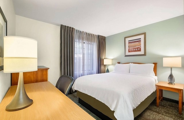 Discover San Diego: Comfortable Unit w/ Pool, Breakfast & Pet-Friendly Stay!