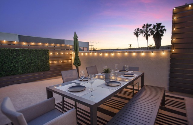 LA Harbor View Home with Rooftop near #DTLA with FREE Testa Charger