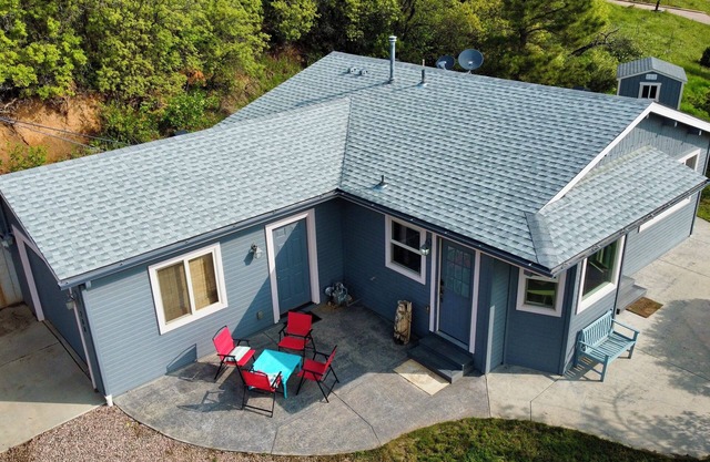 Discover the charm of Palmer Lake at this cozy cottage in this peaceful town.