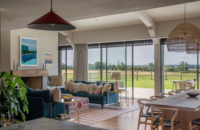 Discover the Enchantment of Gilboa House: Where Nature's Palette Meets Luxury in the Heart of Cotswo