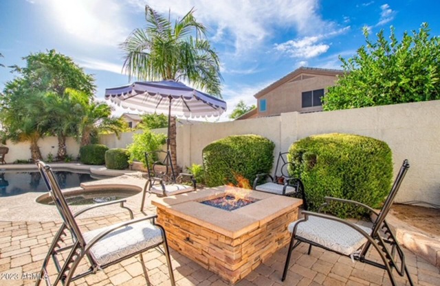 Discover the perfect retreat in - private hot tub and pool