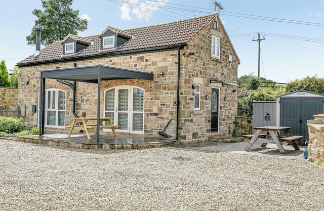 Discover Yorkshire’s charms from this cosy holiday let.
