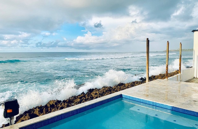 Discovery Inn Suites at 681 Ocean Drive