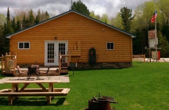 Discovery Lodge at Silver Creek - Close to the Falls!