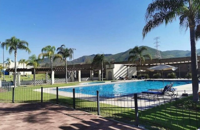 Disfruta de un Hermoso y Tranquilo Espacio, Acogedora Casa al sur de la Ciudad