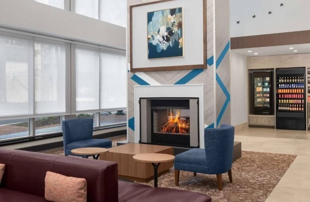 Distinct Pet Friendly Bethesda Room Near Metro NIH DC Sights