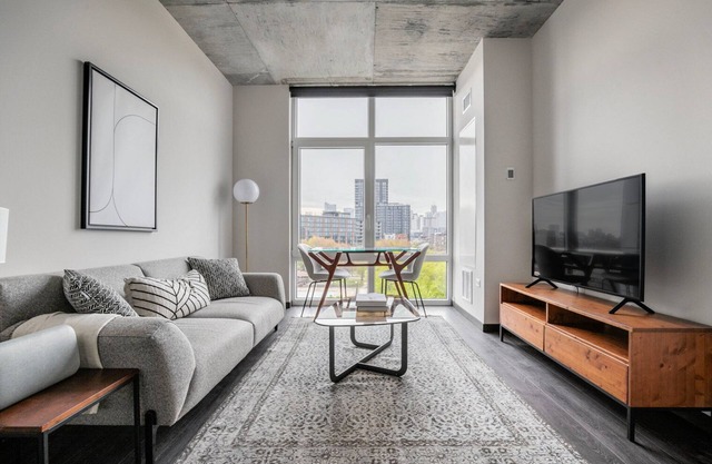 Divine West Loop 1BR w/ Gym & Rooftop, nr Union Park, by Blueground