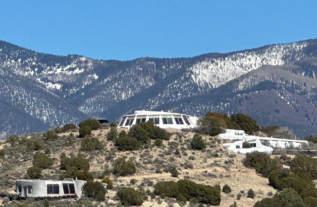 Dobson House--Famous Taos Earthship Inn