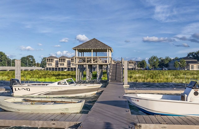 Dock and Dwell at the Winyah Bay Club, Pool, Outdoor Lounge/Grill and Boat Slip included!