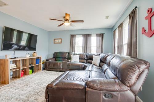 Dock and Furnished Deck Lakefront Gravois Mills Gem
