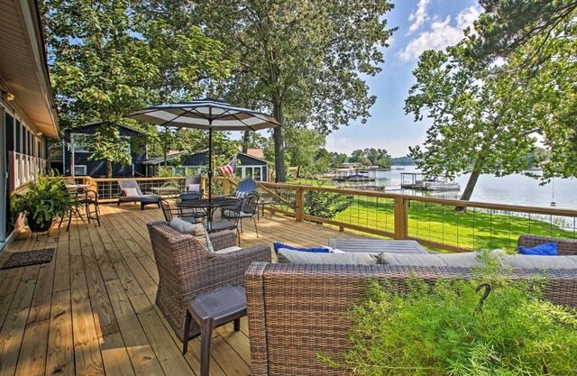 Dock and Lake Access Tranquil Home in Hot Springs