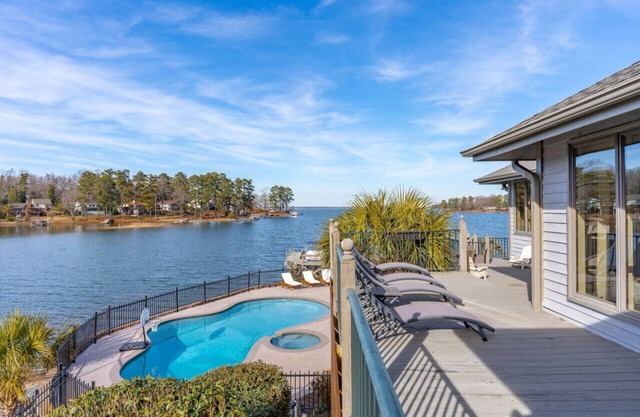 Dock Holiday on Lake Murray