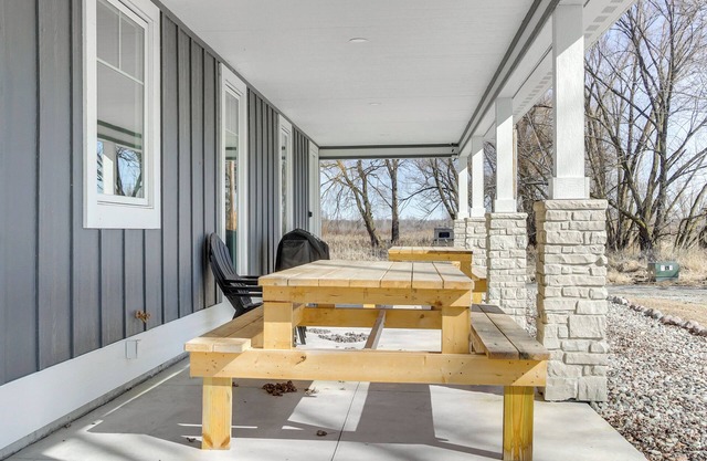 Dock & Panoramic Bay Views: Oconto Retreat!