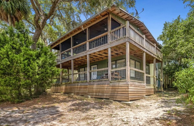 Dock * Water Views * Deck * Nature * Sunsets