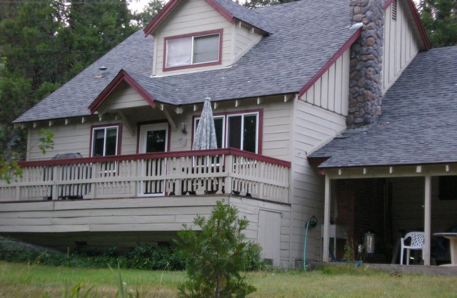 Dodge Ridge Resort, in der Nähe von Pinecrest, kurzer Fußweg zum Fluss, schöne aktualisierte Hütte