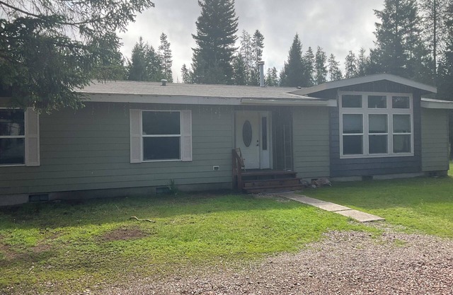 Dog and horse friendly property in Seeley Lake, MT, minutes drive to beaches