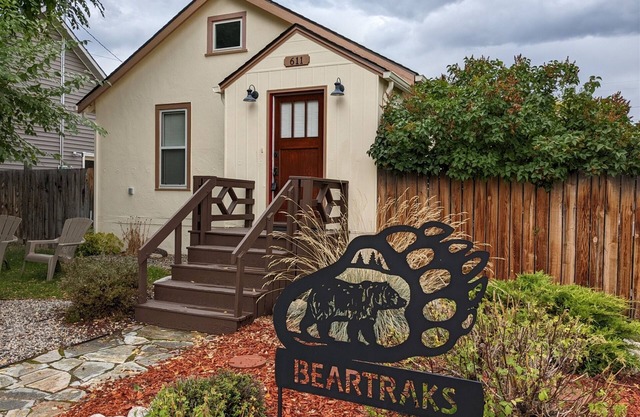 Dog Friendly-Beartraks in the heart of Red Lodge