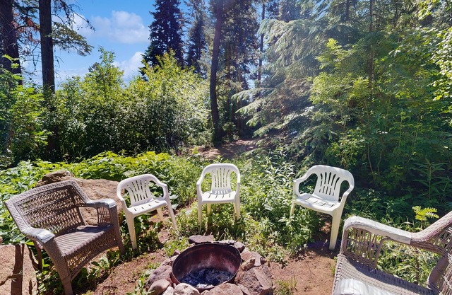Hundefreundliche Hütte mit ruhigem Seeblick und großartigem Platz im Freien