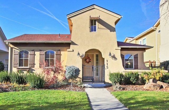 Dog Friendly Cozy Quiet Eagle ID Home sleeps 6