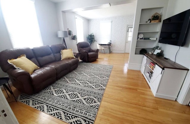 Dog Friendly|Fenced|Winter Monthly Rates