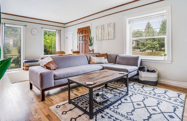 Dog-Friendly Home Close to Downtown w/Free WiFi, Patio, Private Washer & Dryer
