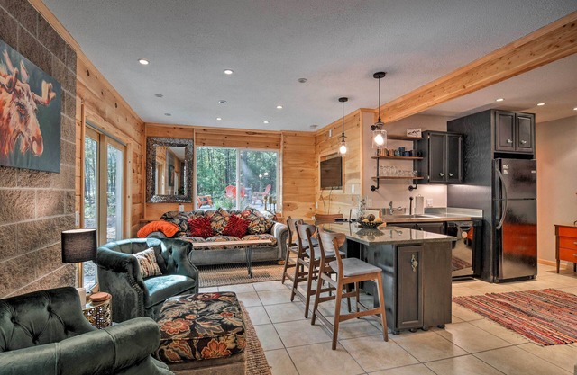 NEU! Modern Cabin 4 Mi zum Interlochen State Park!