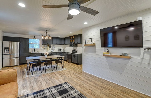 Dog-Friendly Home w/ Yard & Fire Pit in Midlothian