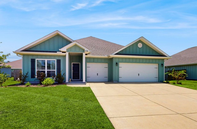 Dog-friendly house with in-ground pool, outdoor patio, and corn hole