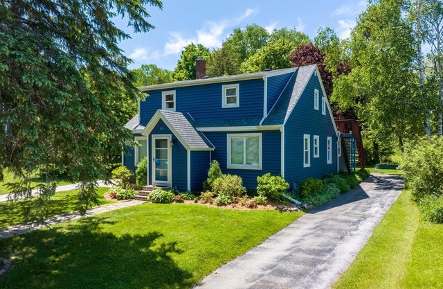 Dog-Friendly Loft w/ Boat Parking, Private Deck & Walkable to Shops!