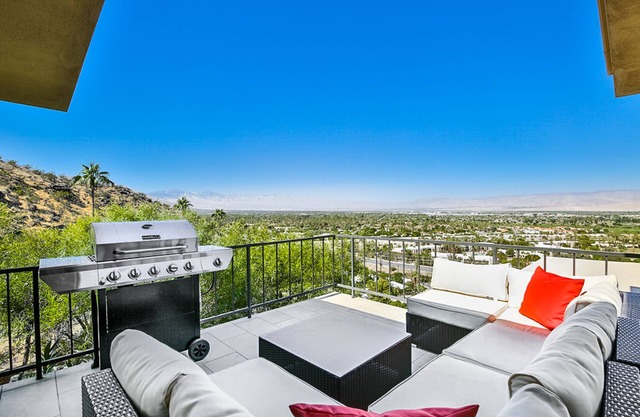 Dog-Friendly Modern Condo w/ Great Views, Shared Pool & Private Patio